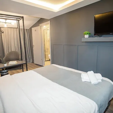 Arkem Hotel 2*